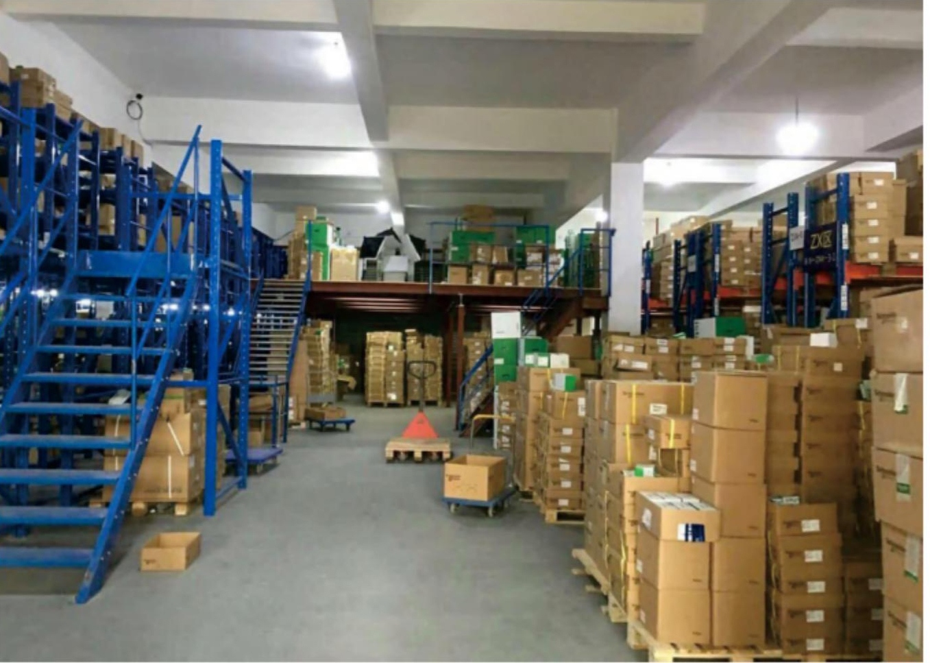 Warehouse Scene